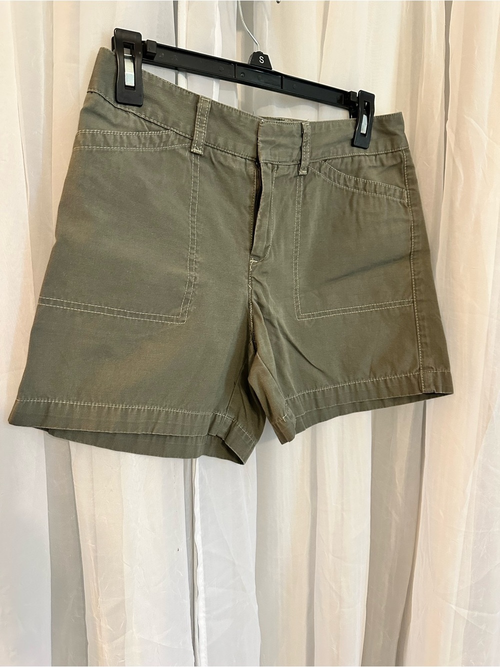 Dockers Women's Army Green Shorts 100% cotton - Picture 2 of 10